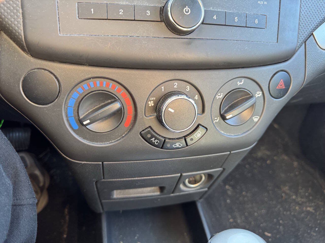 Used 2008 Chevrolet Aveo LS w/ Power Package FWD image 35