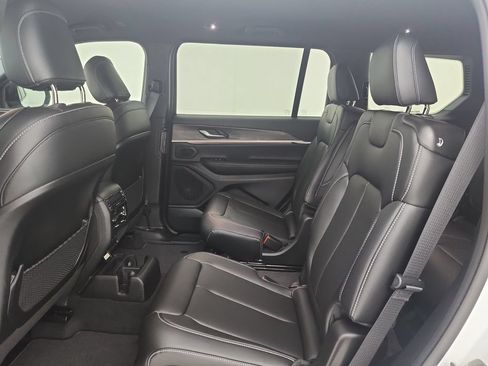 New 2026 Jeep Grand Cherokee L Limited AWD/4WD image 29