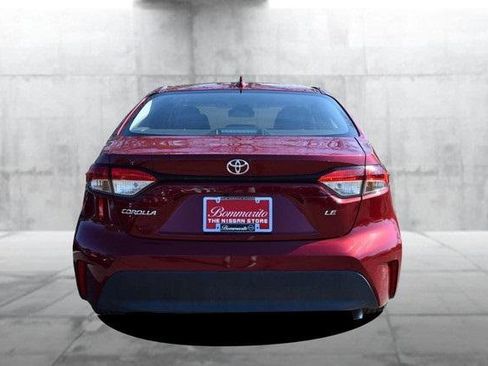 Used 2025 Toyota Corolla LE image 6