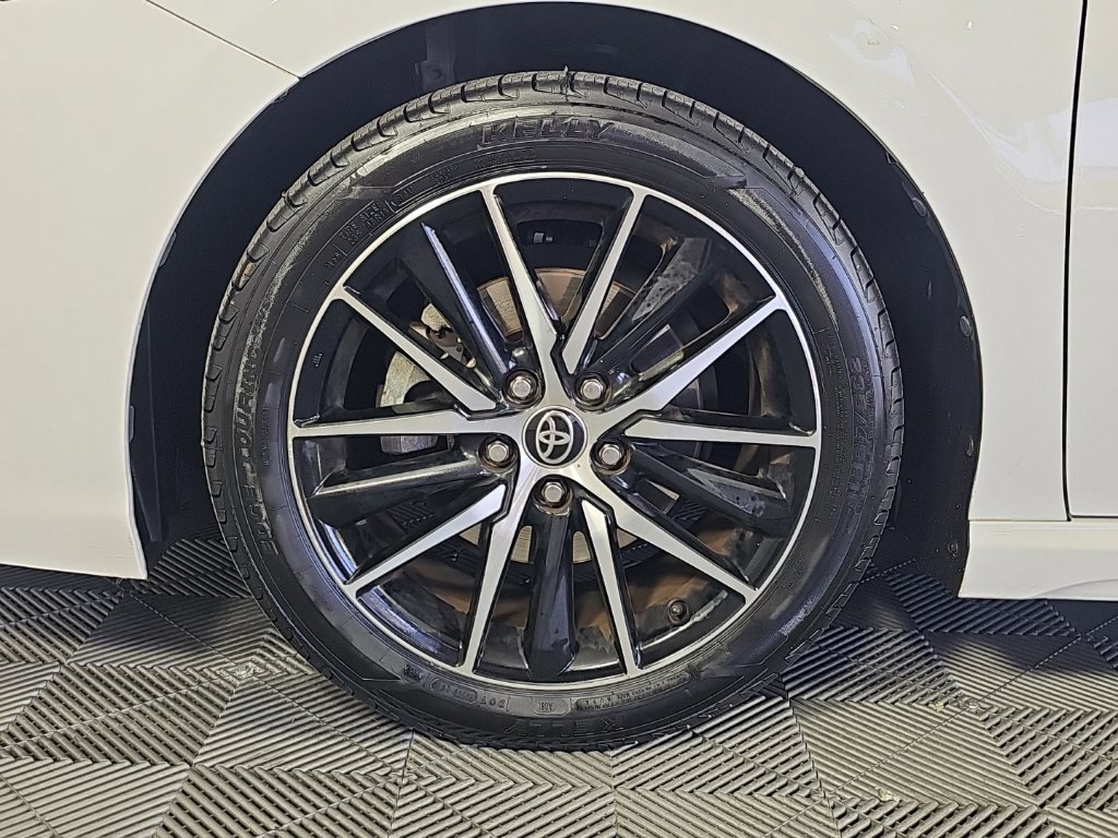 Used 2023 Toyota Camry SE FWD image 10