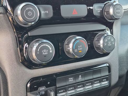 New 2026 RAM 3500 Tradesman w/ Chrome Appearance Group AWD/4WD image 17