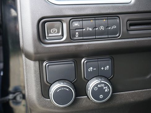 Used 2021 Chevrolet Tahoe RST w/ Luxury Package image 14