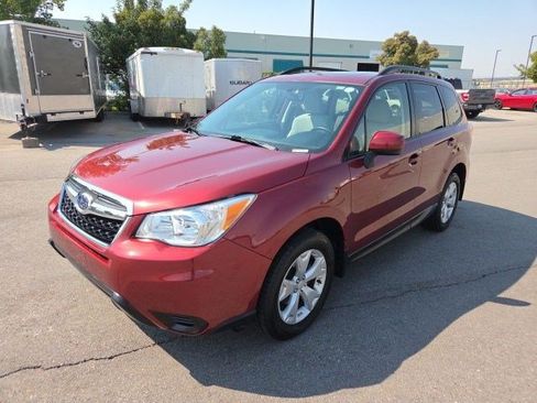 Used 2015 Subaru Forester 2.5i Premium w/ All-Weather Package AWD/4WD image 8
