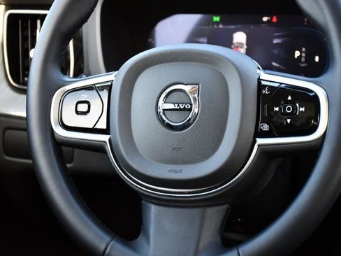 Certified 2025 Volvo XC60 B5 Plus w/ Climate Package image 19