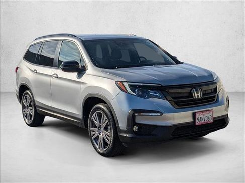 Used 2022 Honda Pilot Sport image 3