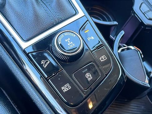 Used 2024 Kia Sportage EX image 21