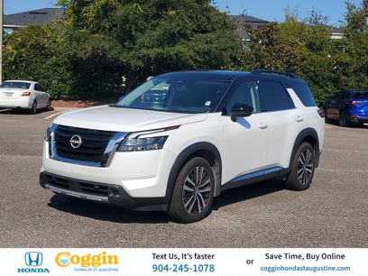 Used 2025 Nissan Pathfinder Platinum