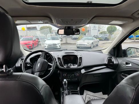 Used 2018 Ford Escape Titanium image 15