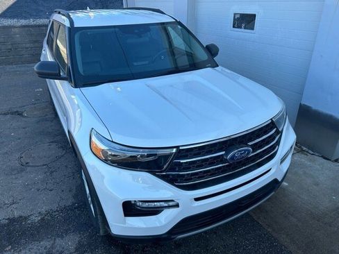 Certified 2023 Ford Explorer XLT w/ Equipment Group 202A image 7
