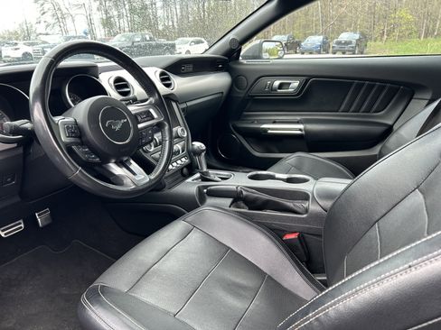 Used 2020 Ford Mustang Premium RWD image 8