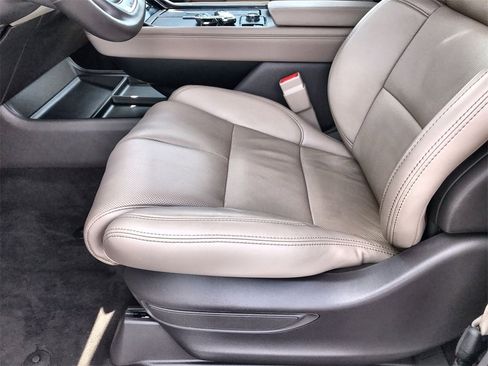 Used 2024 Lincoln Navigator L Reserve image 12