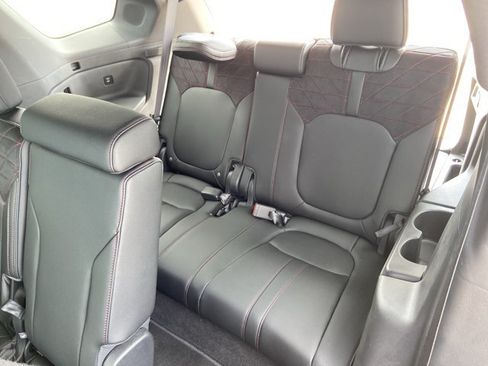 Used 2026 Honda Pilot Black Edition image 54