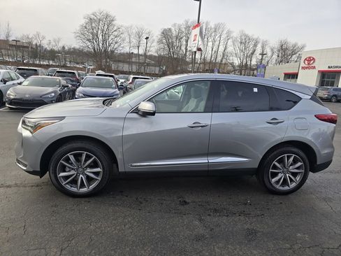 Used 2023 Acura RDX Technology Package image 3