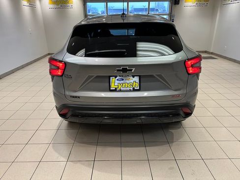 Used 2024 Chevrolet Trax RS image 18