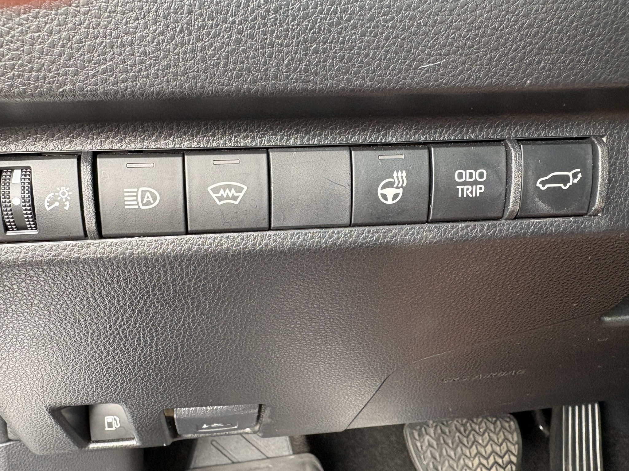 Used 2023 Toyota RAV4 XSE w/ Weather Package AWD/4WD image 25