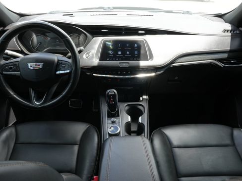 Certified 2023 Cadillac XT4 Sport FWD image 8