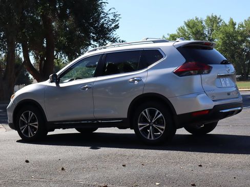 Used 2018 Nissan Rogue SL FWD image 7