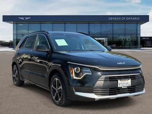 Used 2025 Kia Niro EX FWD image 1