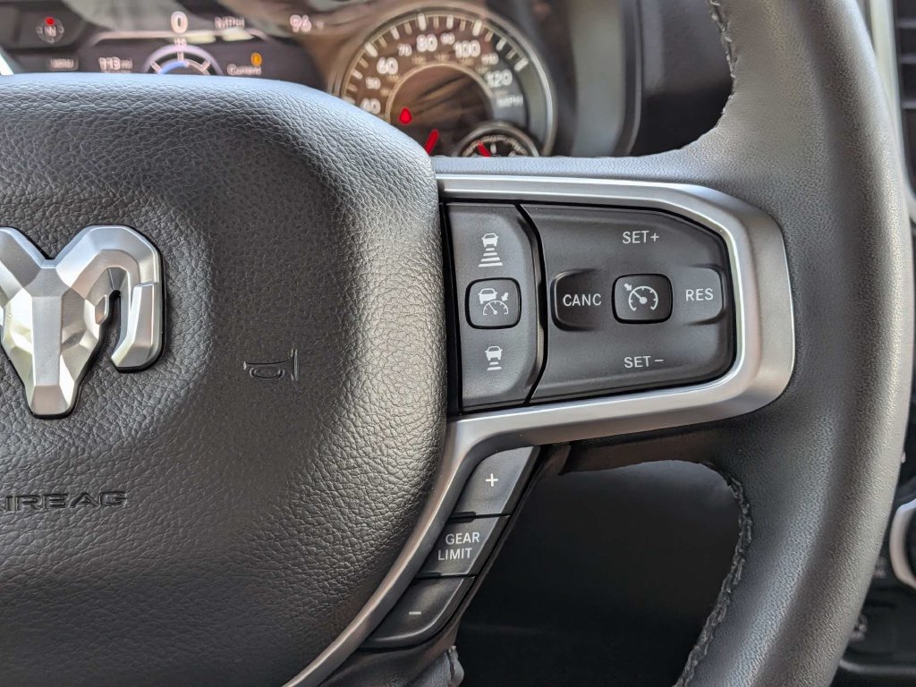 Used 2025 RAM 1500 Big Horn AWD/4WD image 23
