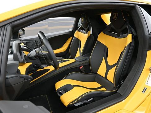 Used 2026 Lamborghini Temerario AWD/4WD image 5