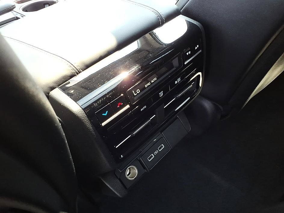 Used 2024 Acura MDX w/ Technology Package AWD/4WD image 22