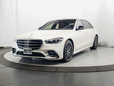 Certified 2023 Mercedes-Benz S 580 4MATIC Sedan image 3
