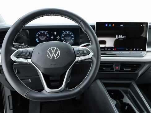 New 2026 Volkswagen Tiguan SE AWD/4WD image 20