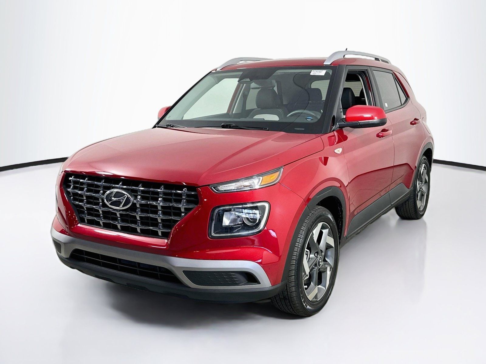 Used 2023 Hyundai Venue SEL FWD image 1