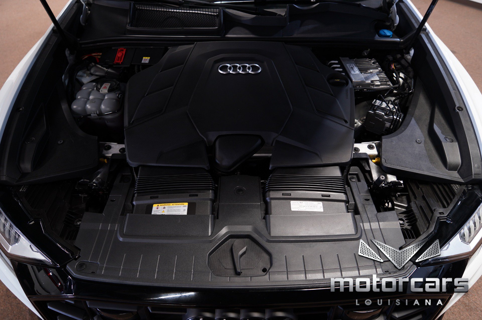 Used 2023 Audi Q8 Prestige AWD/4WD image 25