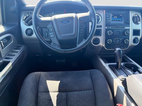 Used 2017 Ford Expedition EL XLT image 16