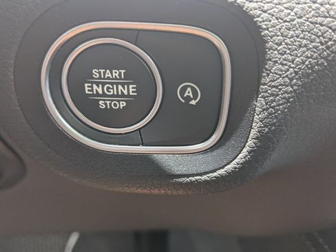 Certified 2022 Mercedes-Benz GLS 450 4MATIC image 17