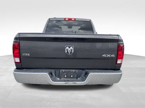 Used 2021 RAM 1500 Classic SLT image 5