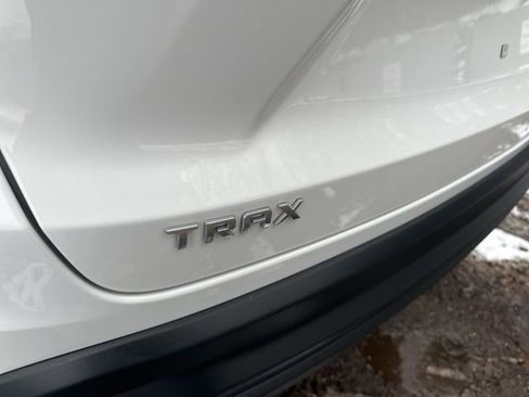 Used 2024 Chevrolet Trax LS w/ Driver Confidence Package image 22