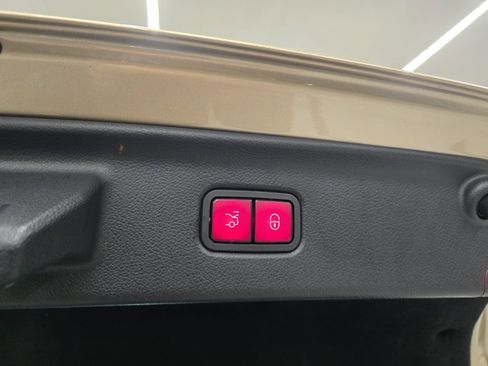 Used 2023 Mercedes-Benz S 580 S 580 image 43