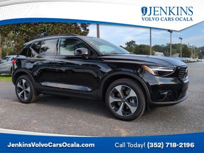 New 2025 Volvo XC40 B5 Plus w/ Protection Package Premier