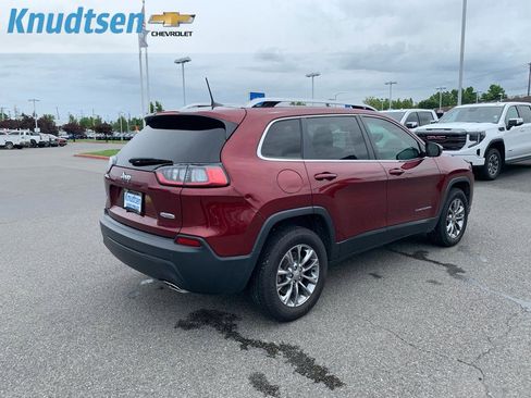 Used 2019 Jeep Cherokee Latitude Plus AWD/4WD image 7