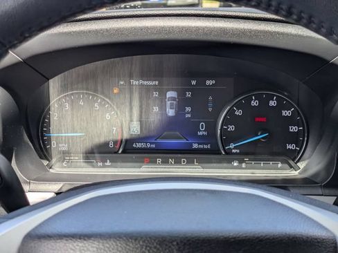 Used 2023 Ford Explorer XLT w/ Equipment Group 202A RWD image 30