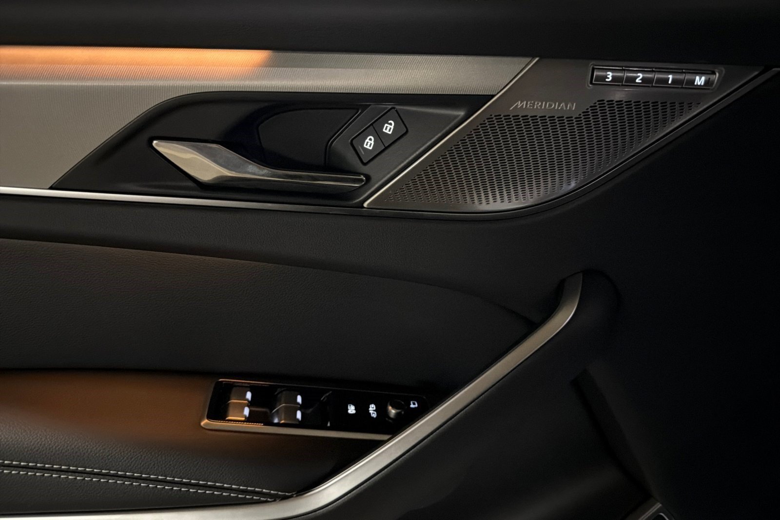 New 2026 Jaguar F-PACE R-Dynamic S AWD/4WD image 14