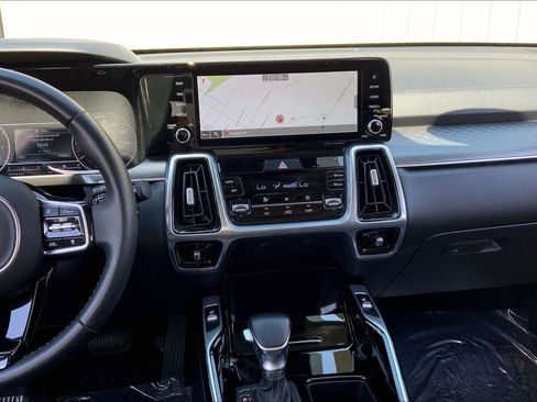 Used 2021 Kia Sorento SX image 6