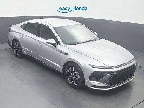 Used 2025 Hyundai Sonata SEL FWD image 19