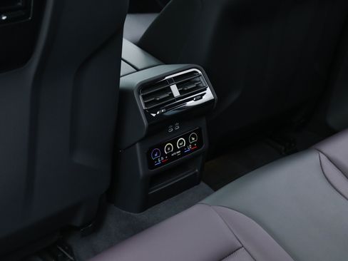 Used 2026 BMW M5 Touring w/ M Driver's Package AWD/4WD image 38