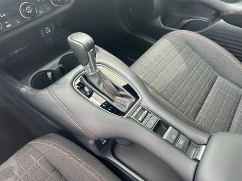 Used 2025 Honda HR-V Sport image 14