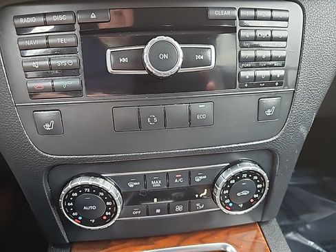 Used 2013 Mercedes-Benz GLK 350 4MATIC image 30