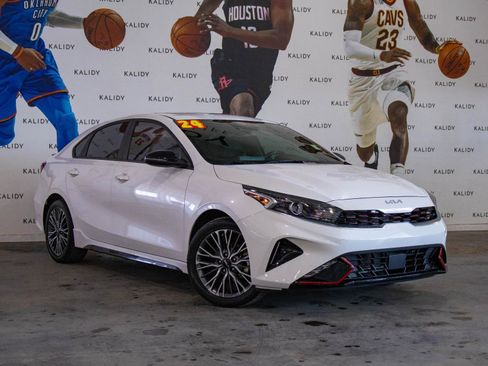 Used 2024 Kia Forte GT-Line w/ GT-Line Premium Package image 2