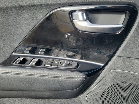 Used 2022 Kia Niro LXS image 20