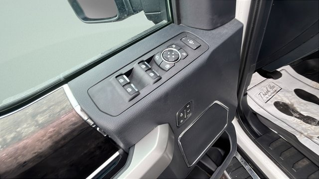 Certified 2022 Ford F350 Lariat w/ Chrome Package AWD/4WD image 10