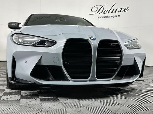 Used 2022 BMW M4 Competition w/ M Carbon Exterior Package image 27