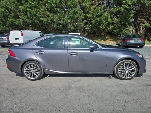 Used 2016 Lexus IS 300 AWD w/ Navigation System Package image 5