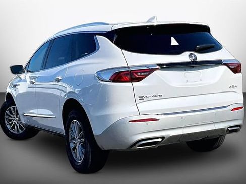 Used 2023 Buick Enclave Essence AWD/4WD image 11