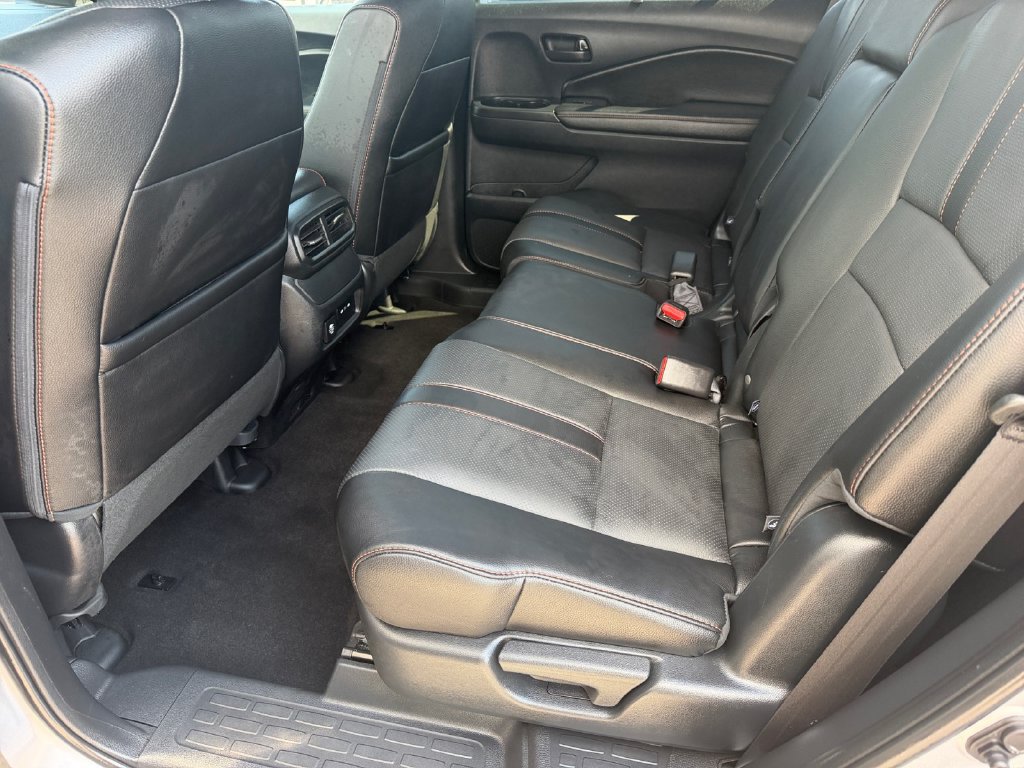 Used 2025 Honda Passport TrailSport image 14